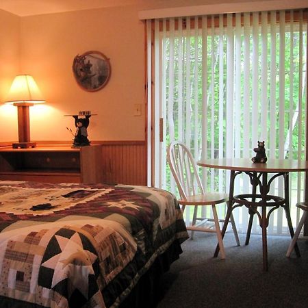 Bear Tree Lodge Вейрз-Біч Екстер'єр фото
